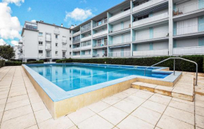 Stunning Apartment In Canet-En-Roussillon